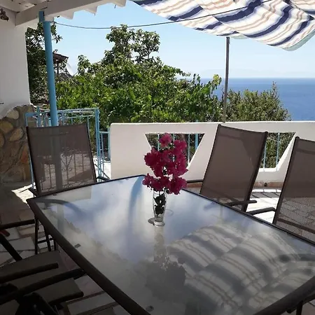 Giota & Antonia Koróni