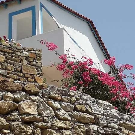 Giota & Antonia Koróni