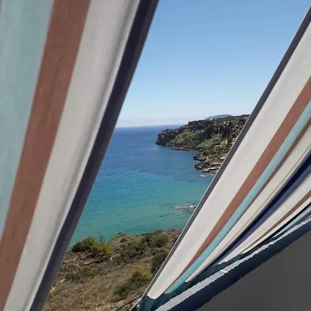 Giota & Antonia Koróni