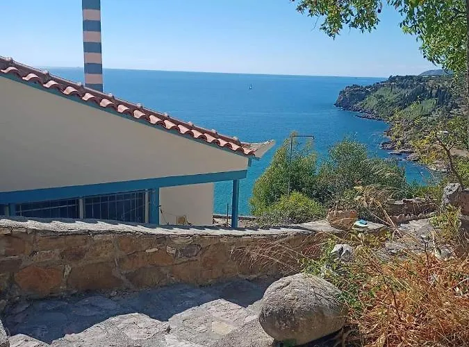 Giota & Antonia Koróni